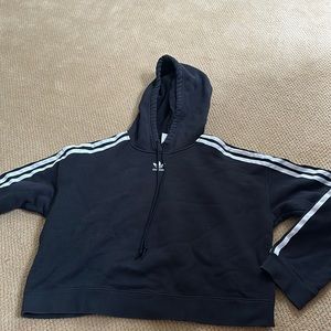 Adidas cropped hoodie perfect condition size s